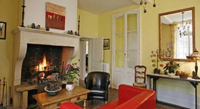Hôtel les Grands Chênes, Rezerwuj Hotel Saint-Fargeau 