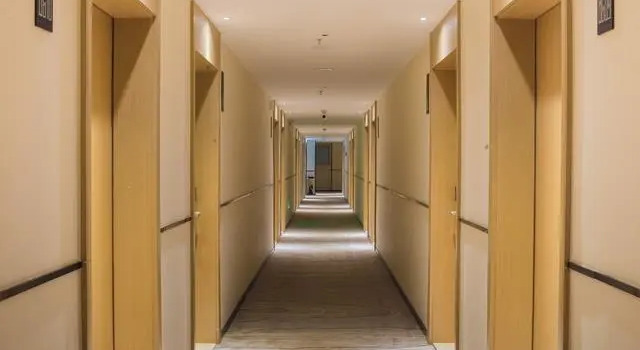 City Comfort Inn Hechi Tian'E Bus Terminal, Book Hotel Hoteller i Hechi med parkering, Parkering