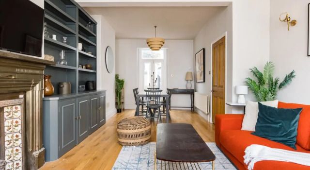 The White City Wonder-Modern 4BDR with Garden and Rooftop Terrace, Varaa Huoneisto Asunnot kohteessa Merseyside, Huoneisto