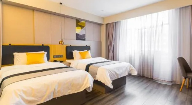 Двухместный люкс Homeinn Selected Hotel (Nanjing Provincial Women and Children's Hospital Longjiang Subway Station)