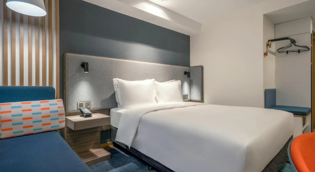 Двухместный номер Standard Holiday Inn Express Qingdao City Center by IHG