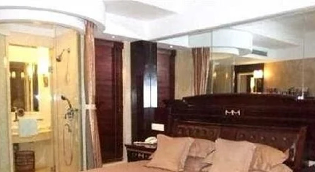 Earl International Business Hotel, Prenota Hotel Lu'an Anhui