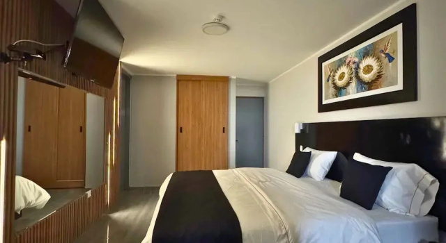 Люкс Deluxe City Tower Hotel