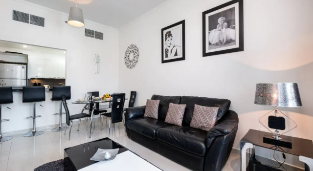 Maison Privee - Silverene, Забронировать Отель Дубай-Марина , рядом с Dubai Marina Yacht Club
