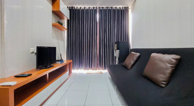 Апартаменты Homey And Best Deal 1Br Casa De Parco Apartment