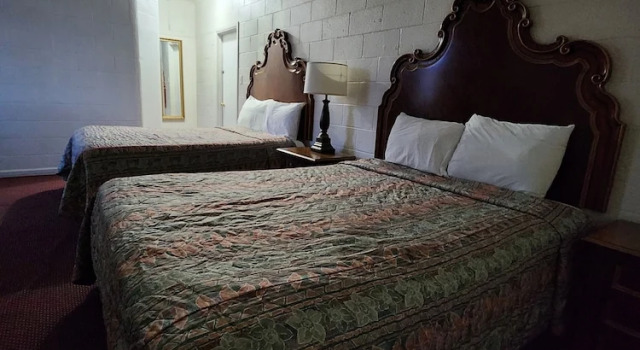 Четырёхместный номер Deluxe A Nights Inn