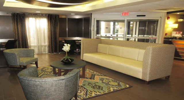 Holiday Inn Express Hotel & Suites Oxford by IHG