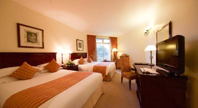 Двухместный номер Superior с балконом Lake Kivu Serena Hotel