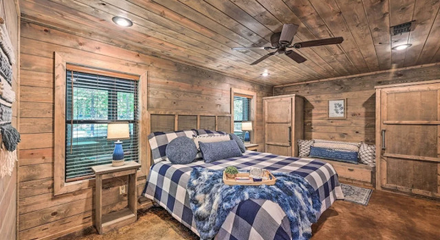 Коттедж Luxe Broken Bow Cabin w/ Tesla Charging Station