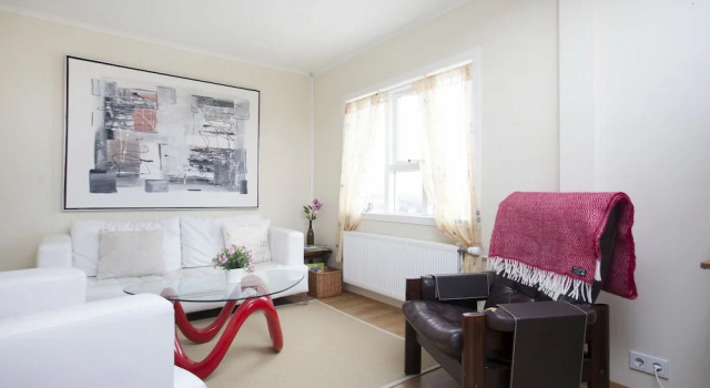 Steinar Guesthouse