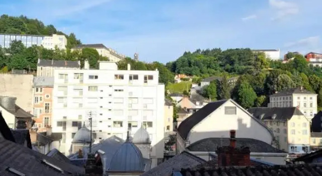 Апартаменты Appartement 3 pièces centre ancien de tulle
