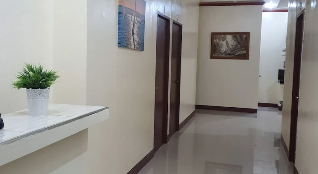 Grants Building Traveller's Lodge, Prenota Hotel Palompon Leyte