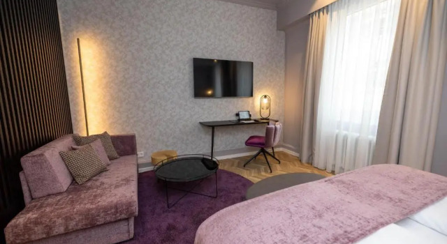 Полулюкс Hotel Krone ****S