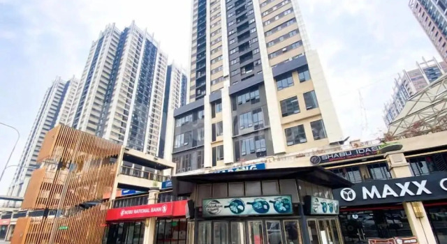Cozy And Roomy 3Br At Apartment Meikarta District 1, Varaa Huoneisto Cibatu West Java