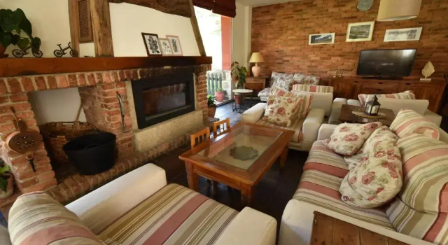 El Jisu, Book Hotel Camaleno Liébana