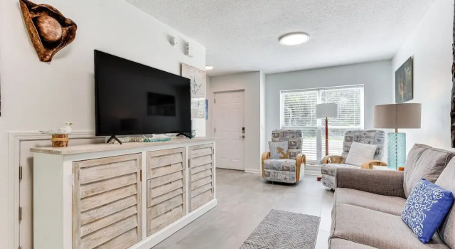 Fernandina Beach Townhome, Steps to Public Beach, Book Apartment Fernandina Beach Jacksonville Coast