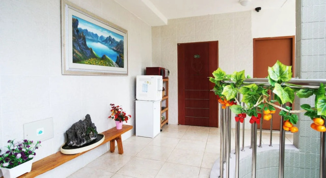 Jeju Dioville, Забронировать Отель Юнгмун Согвипхо, рядом с Отель и казино Lotte Jeju