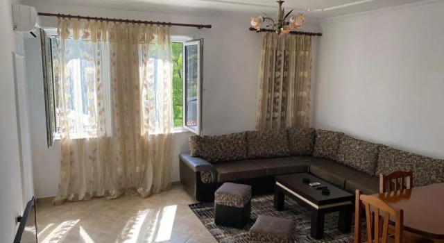 Cozy Apartment At City Center
