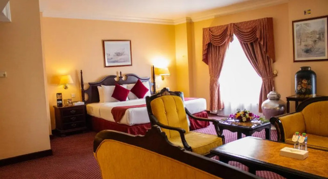 Люкс с видом на город Отель Delmon International Hotel
