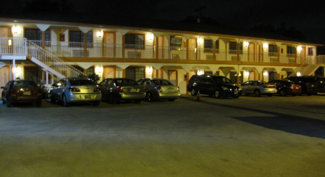 Pinn Road Inn and Suites, Rezerwuj Mini-hotel Hotele w Bexar County z parkingiem, Parking