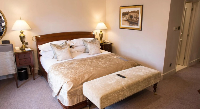 Macdonald Compleat Angler