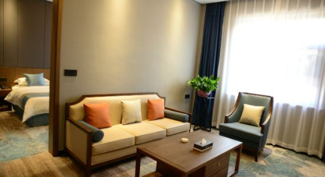 Люкс Deluxe Yanshi Hotel