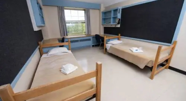 UNB Fredericton Accommodations, Забронировать Отель Отели River Valley с парковкой, Парковка