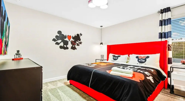Themed Rooms & Pool in Storey Lake Resort, Varaa Lomakeskus Kissimmee Kissimmee