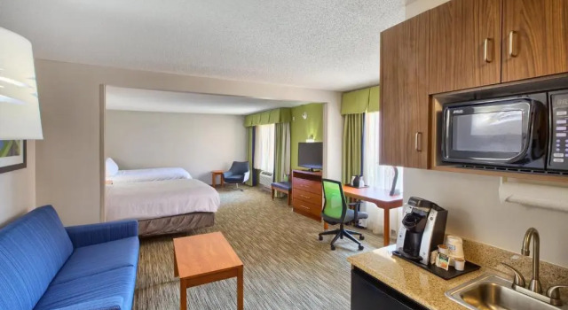 Двухместный номер Deluxe Holiday Inn Express Hotel & Suites Wake Forest - Raleigh North by IHG