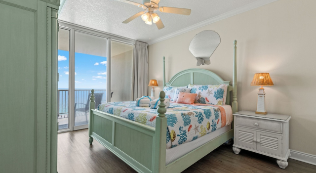 Seas the Day! Your Perfect 2BR Beachfront Escape! Sleeps 8!, Забронировать Апартаменты/квартира Апартаменты Панама-Сити, рядом с Музей дайвинга "Человек в море", Апартаменты/квартира