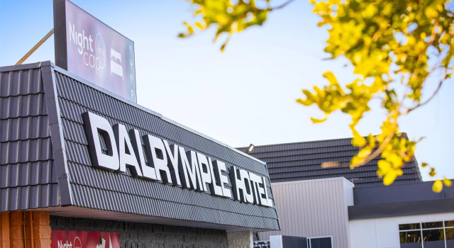 Dalrymple Hotel, Rezervați Hotel Townsville Queensland