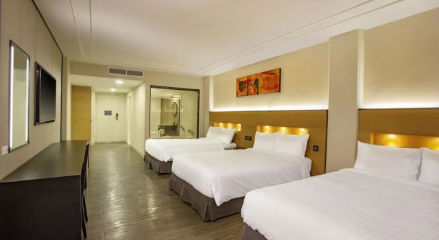 Luksusowy rodzinny pokój i balkonem Bayview Hotel Guam