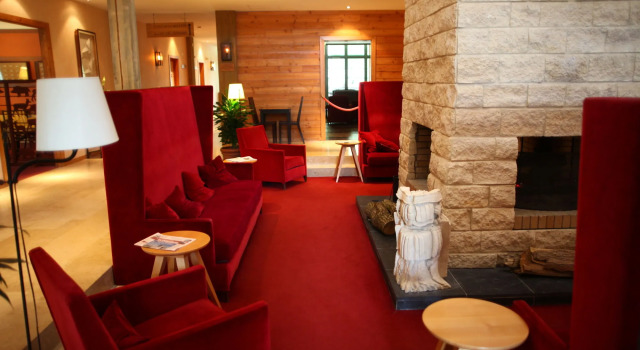 Hôtel Des Trois Hiboux, Book Hotel Plailly Oise