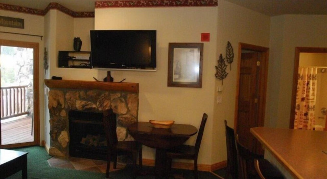 Hidden River Lodge 2 Bedroom Apartment by Key to the Rockies, Забронировать Апартаменты/квартира Отели Roosevelt National Forest с парковкой, Парковка
