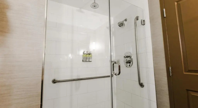Люкс c 1 комнатой Holiday Inn Express & Suites Spruce Grove - Stony Plain by IHG