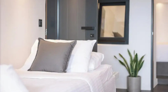Вилла One of One Suites