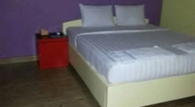 Sarang Guesthouses & Spa