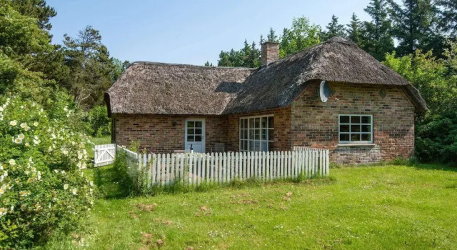 5 Person Holiday Home in Ulfborg-by Traum, Book Hotel Hotels in Husby with Parking, Parking