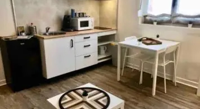 Studio proche centre, zoo et axes routiers, Varaa Hotelli Maubeuge Picardy