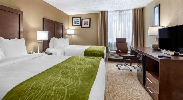 Четырёхместный номер Standard Comfort Inn Edison - New Brunswick