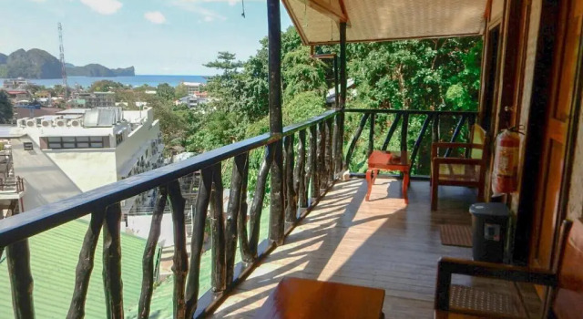 Двухместный номер Standard с балконом и с видом на море El Nido Viewdeck Cottages