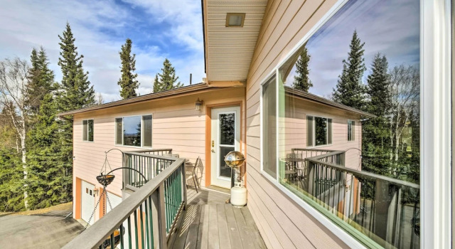 Апартаменты Hillside Anchorage Home by Hiking & Biking Trails!
