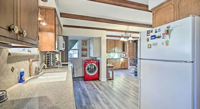 Quaint La Mesa Home With Beautiful Sunsets!, Забронировать Отель Ла Меса San Diego Metropolitan Area