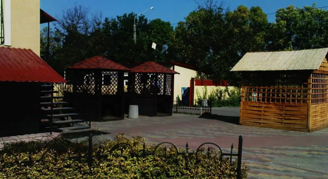 Pallada Motel, Réserver Motel Pasiky-Zubryts'ki 