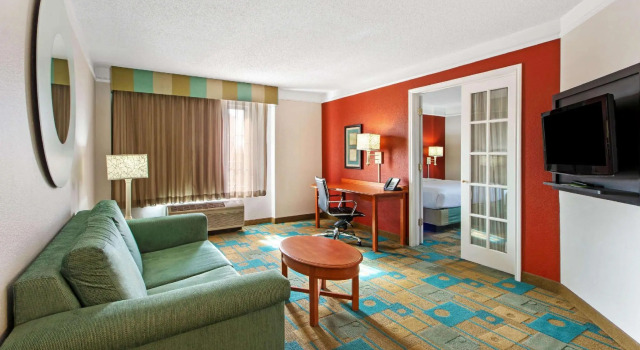 Двухместный люкс c 1 комнатой La Quinta by Wyndham Albuquerque West