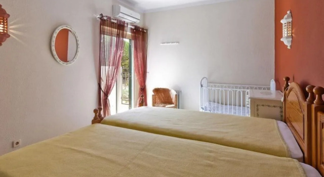 Villa Manjua in Carvoeiro, Rezerwuj Willa Hotele w Algarve z parkingiem, Parking
