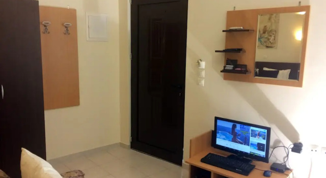 Posto studio superior studio 1 100 m from the beach