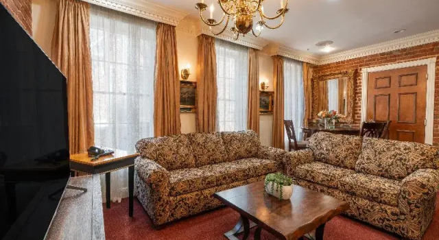 Люкс Standard Quarter House Suites
