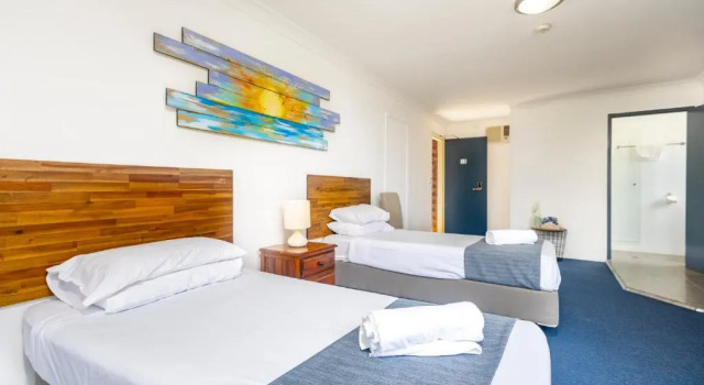 Номер Economy Red Star Palm Beach