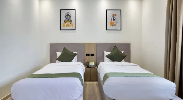 Seven Stays Zayed